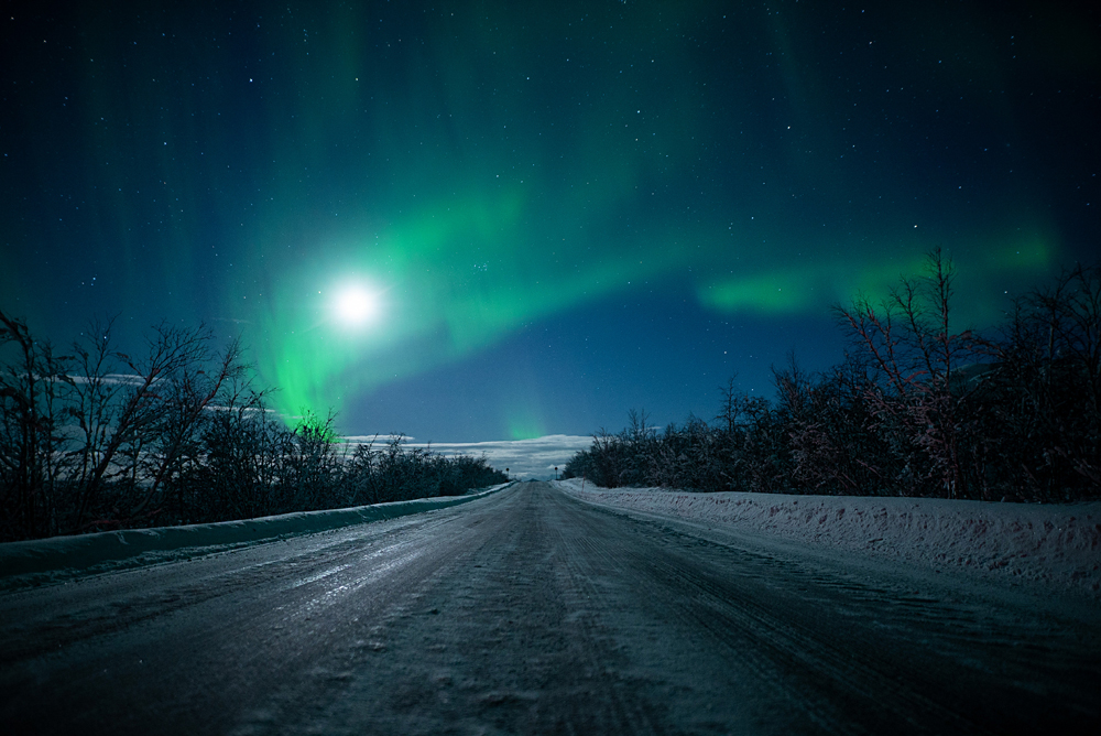 hazalishere_wordpress_northernlights_by_mick_chasing_lights_2.jpg